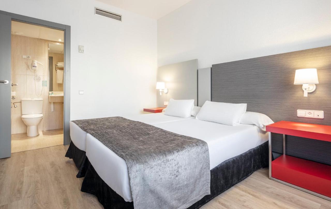 Ilunion Romareda Hotel Zaragoza Kültér fotó