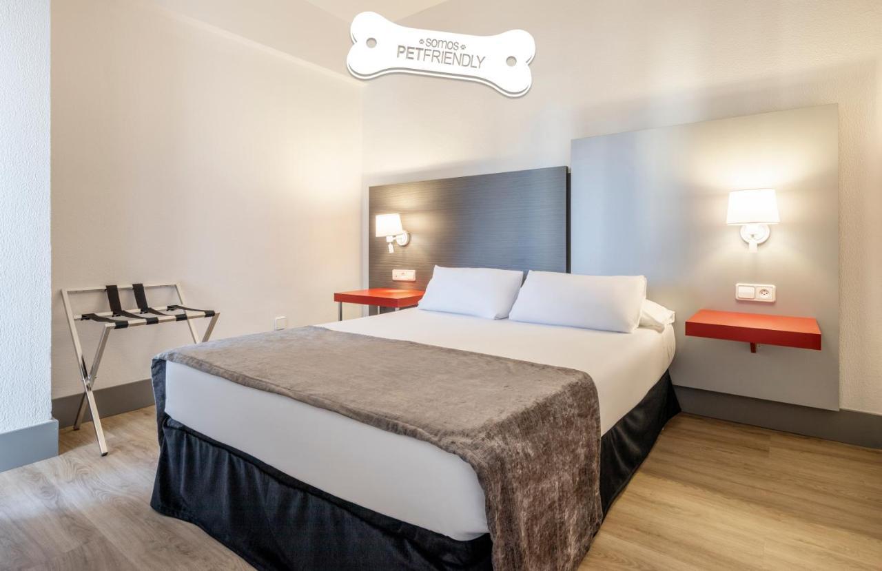 Ilunion Romareda Hotel Zaragoza Kültér fotó