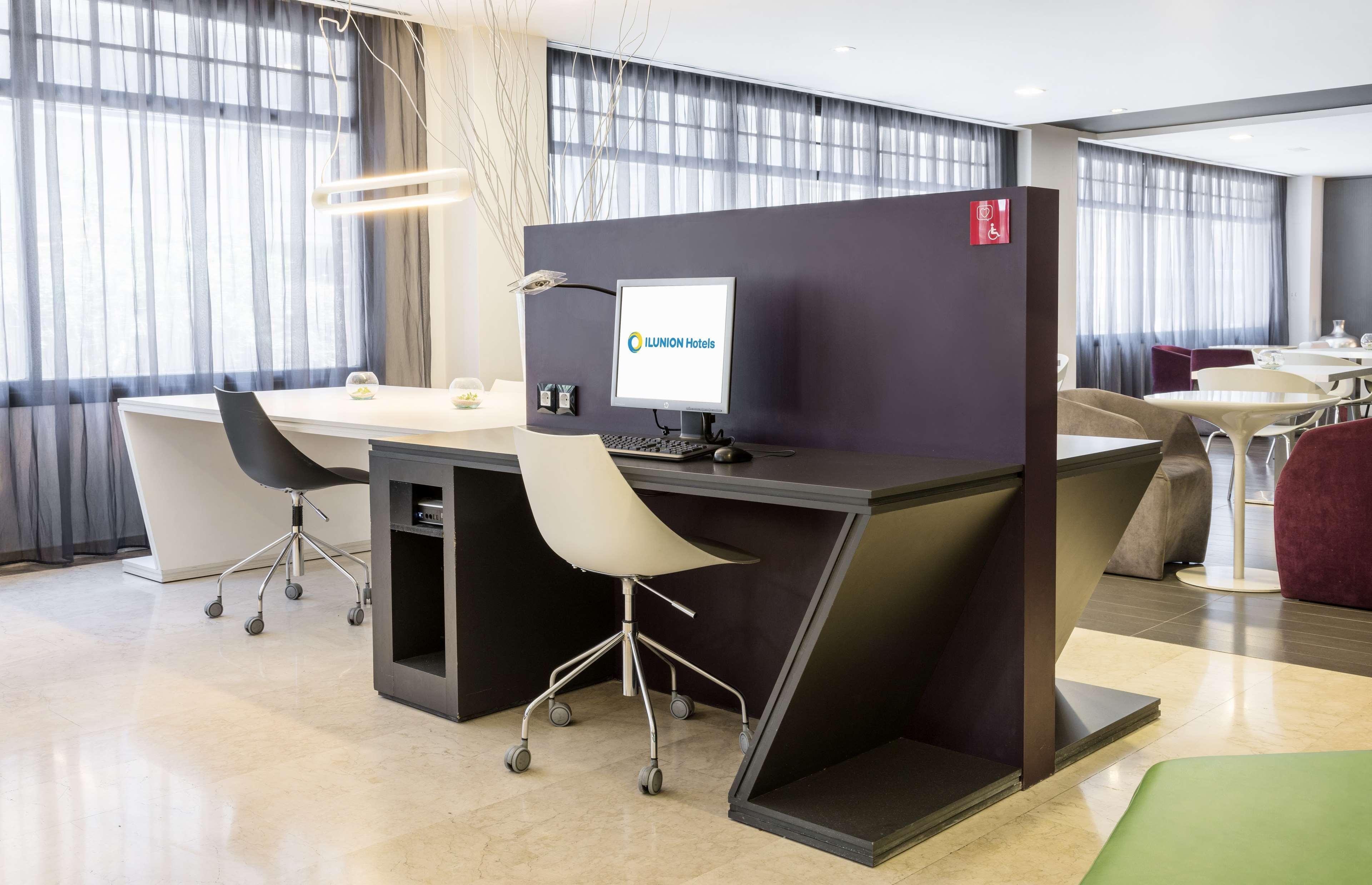 Ilunion Romareda Hotel Zaragoza Kültér fotó