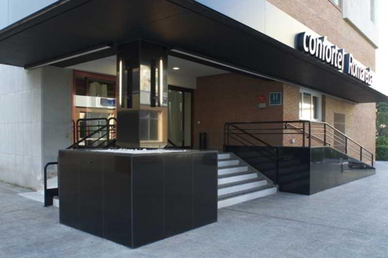 Ilunion Romareda Hotel Zaragoza Kültér fotó
