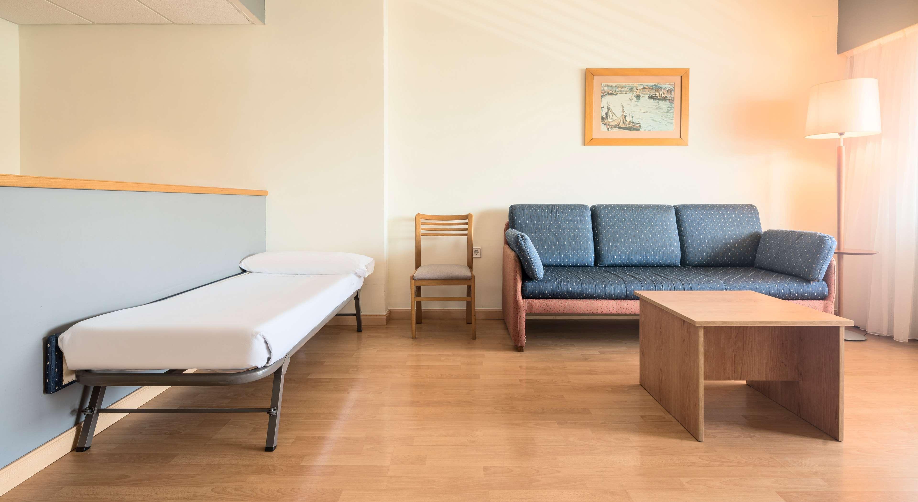 Ilunion Romareda Hotel Zaragoza Kültér fotó