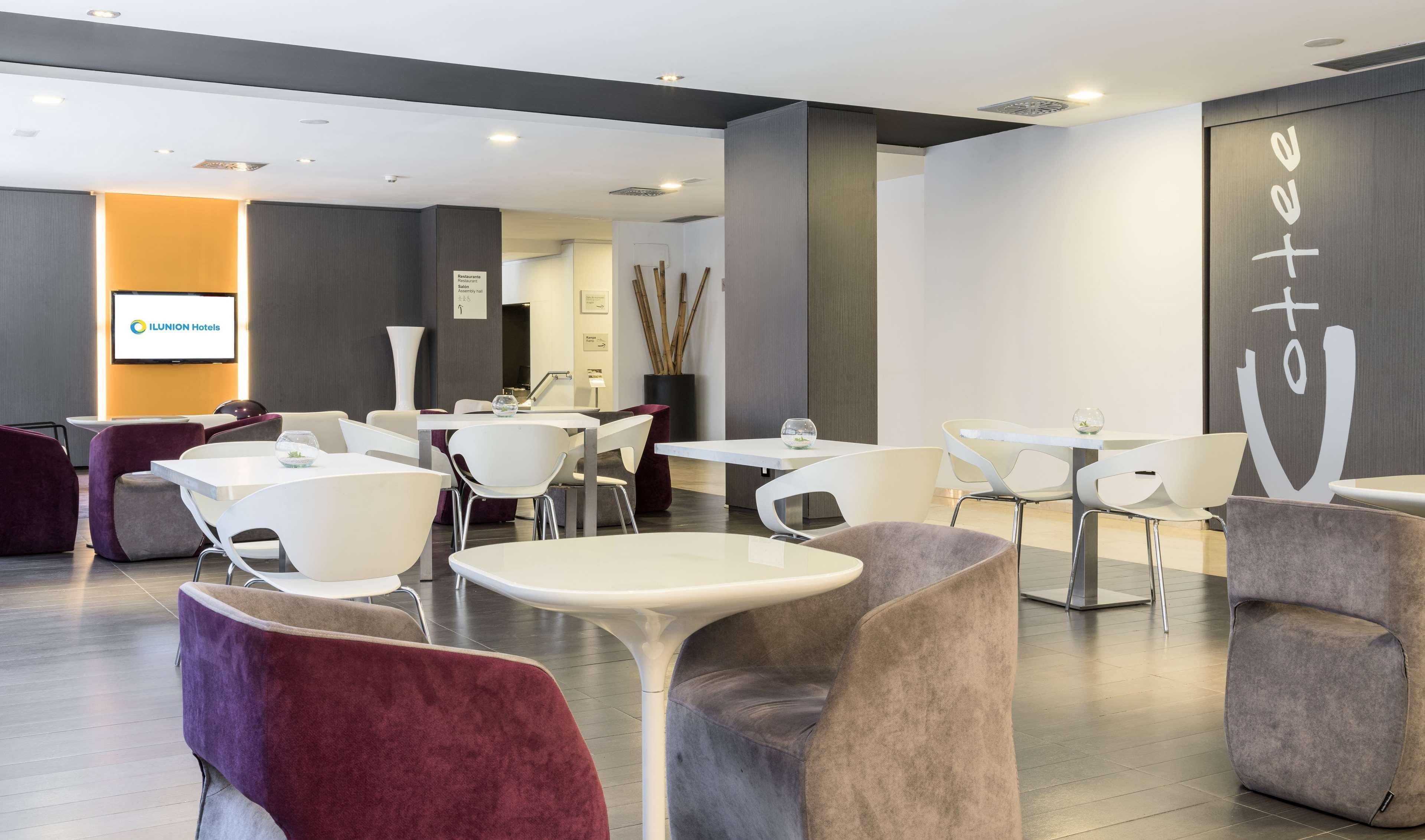 Ilunion Romareda Hotel Zaragoza Kültér fotó