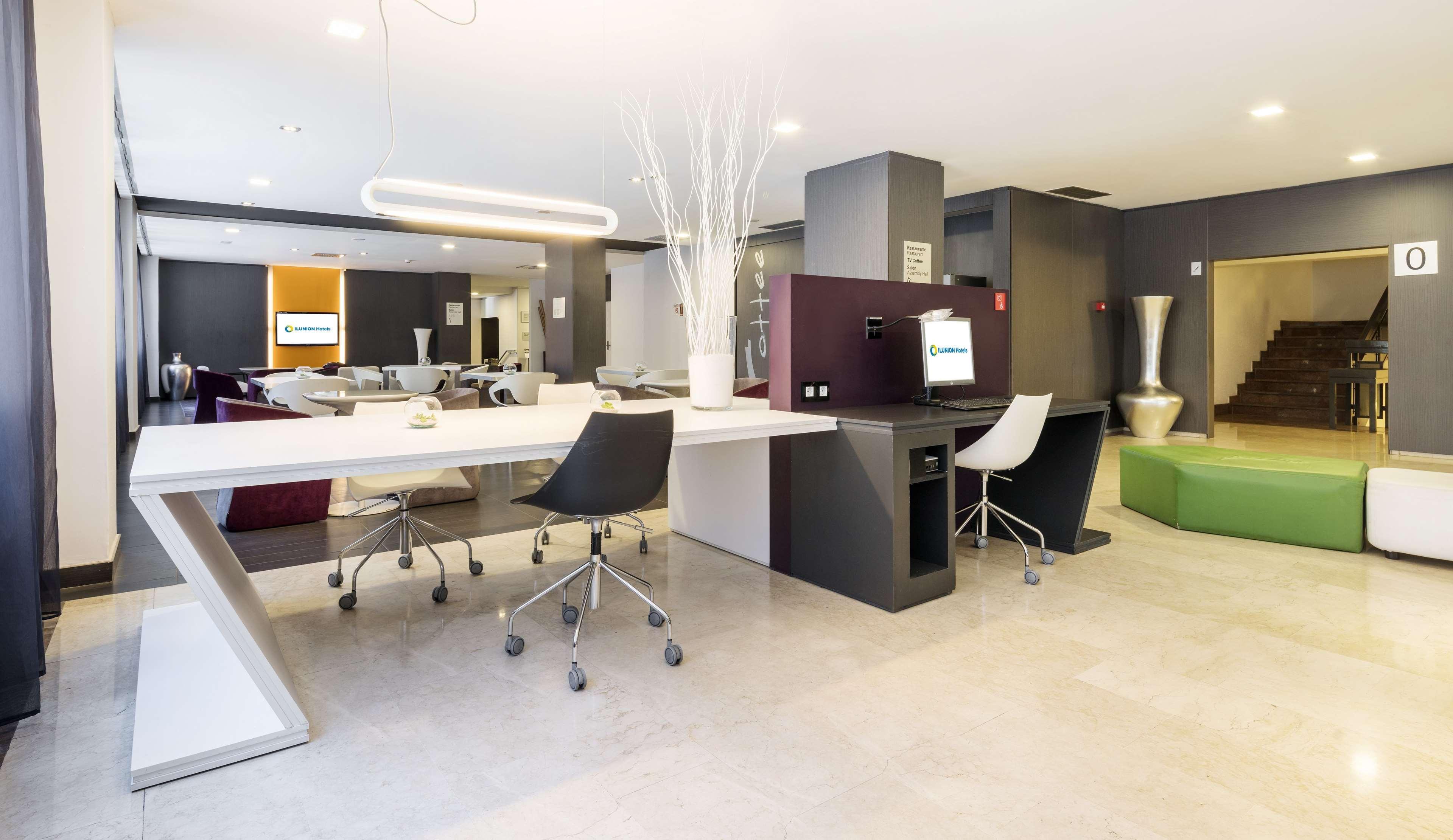 Ilunion Romareda Hotel Zaragoza Kültér fotó