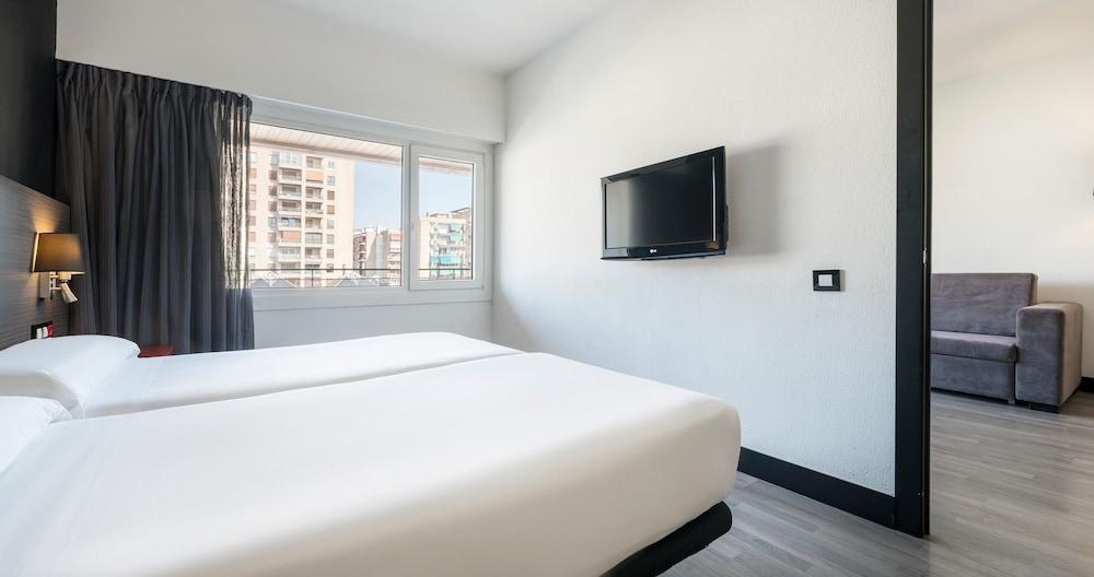 Ilunion Romareda Hotel Zaragoza Kültér fotó