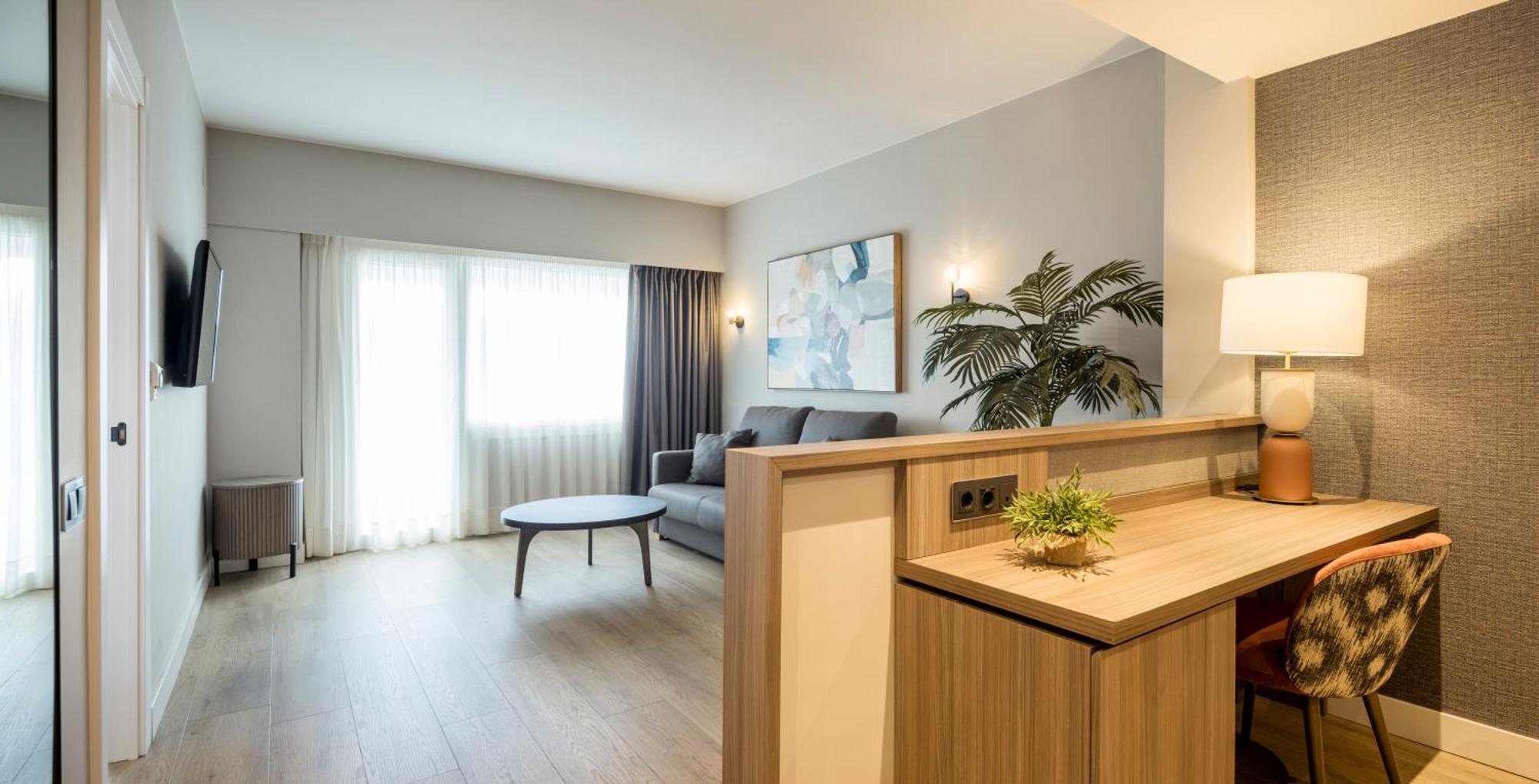 Ilunion Romareda Hotel Zaragoza Kültér fotó