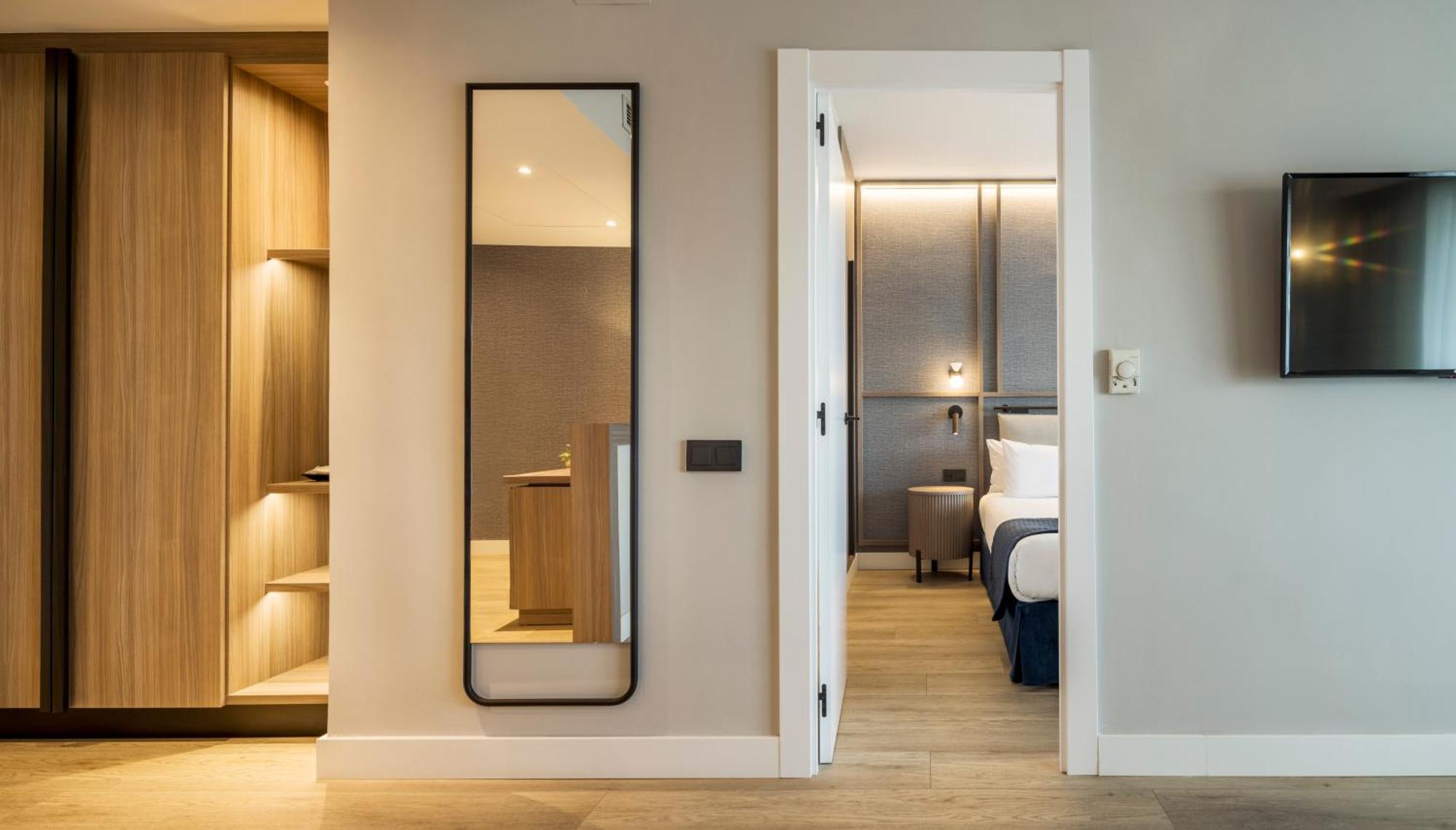 Ilunion Romareda Hotel Zaragoza Kültér fotó