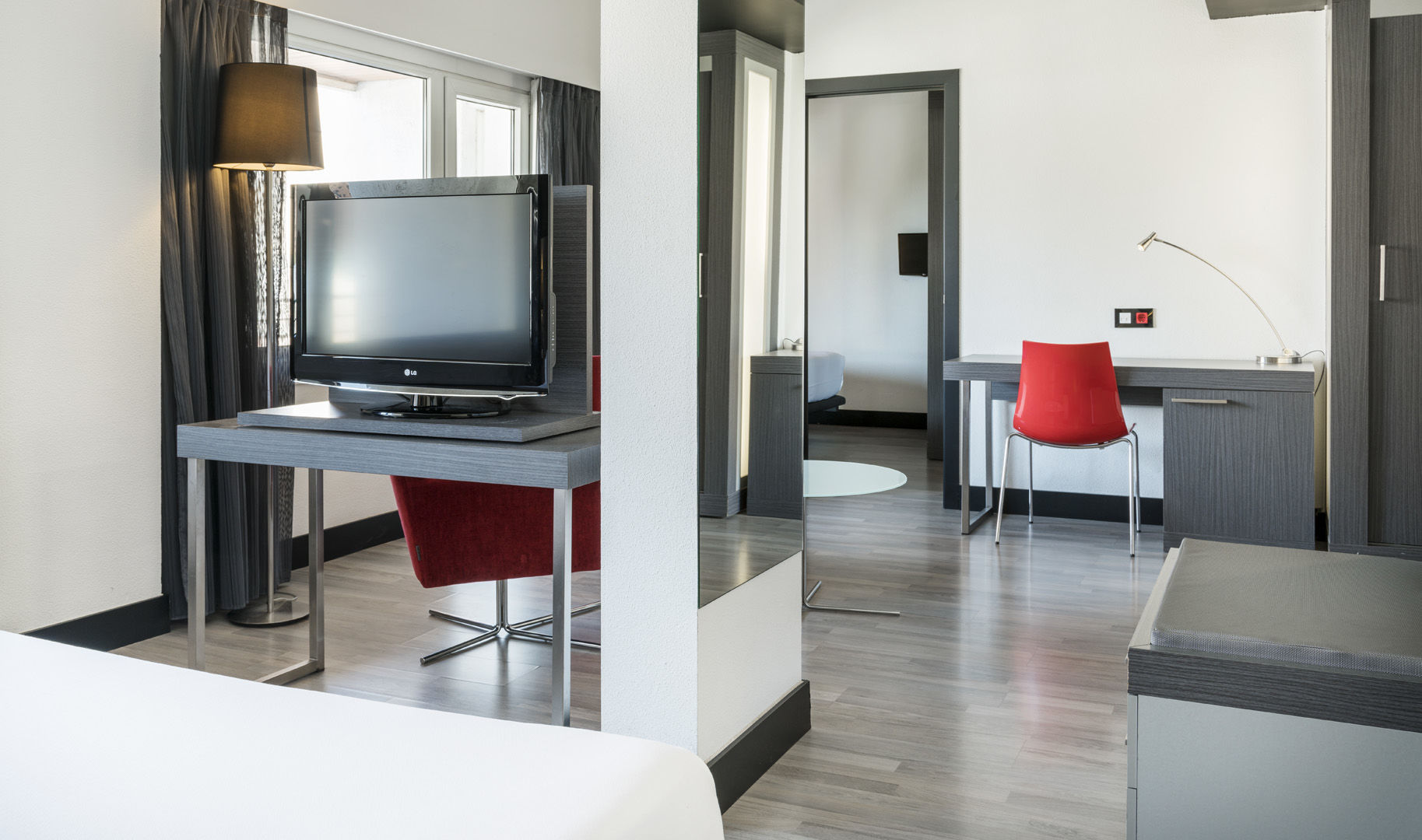 Ilunion Romareda Hotel Zaragoza Kültér fotó