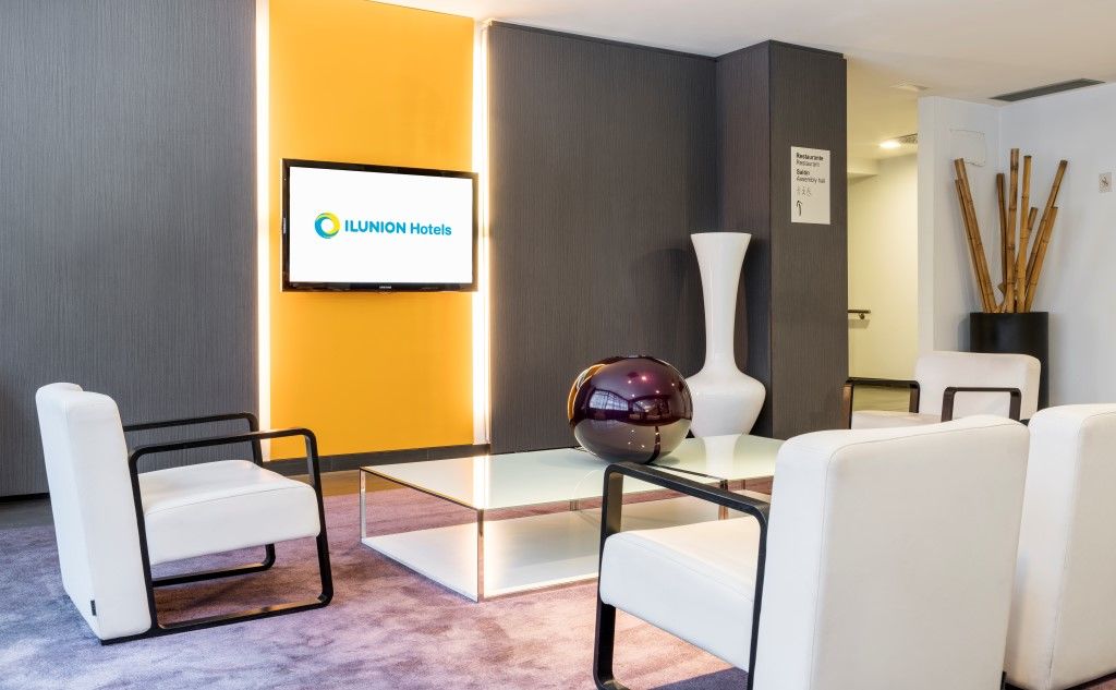 Ilunion Romareda Hotel Zaragoza Kültér fotó